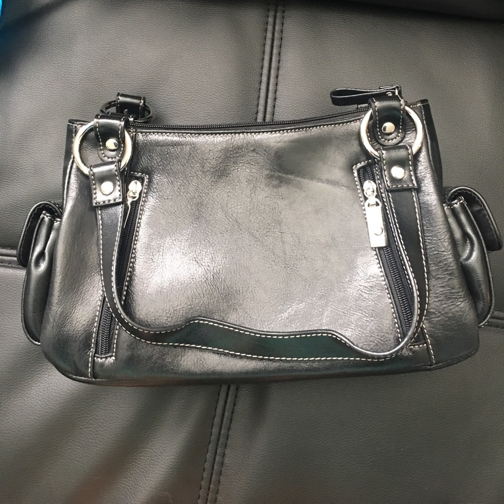 Black shoulder bag 👜🖤